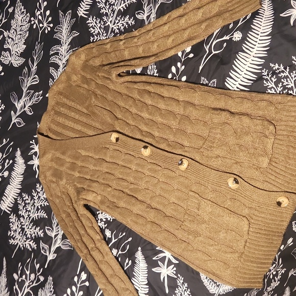 Cardigan - Picture 3 of 6